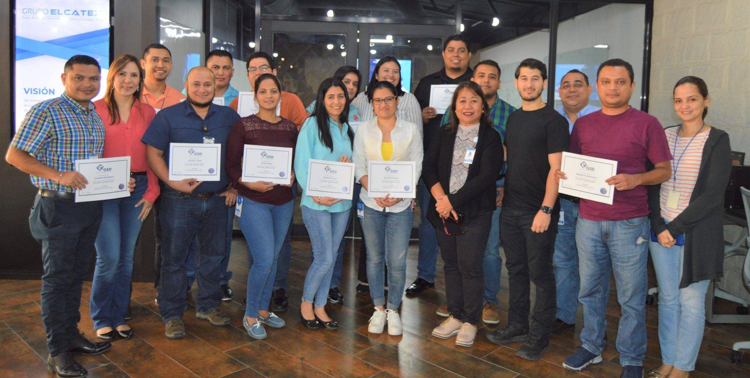 Equipo de proyecto de Elcatex con profesionales de GSDCost recién certificados