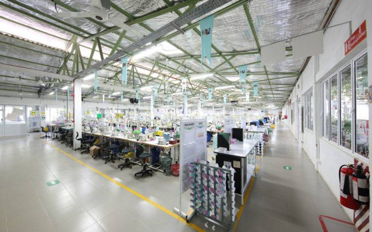 Widescreen photo of Hidaramani garment factory