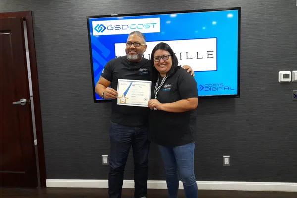 Denimville operator receiving GSDCost Certificate
